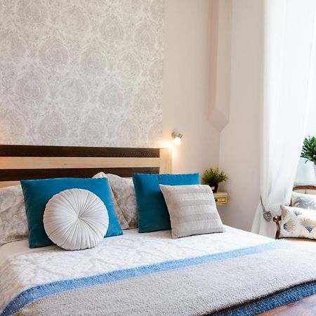 The Railway 74 Bed & Breakfast La Spezia Exterior photo