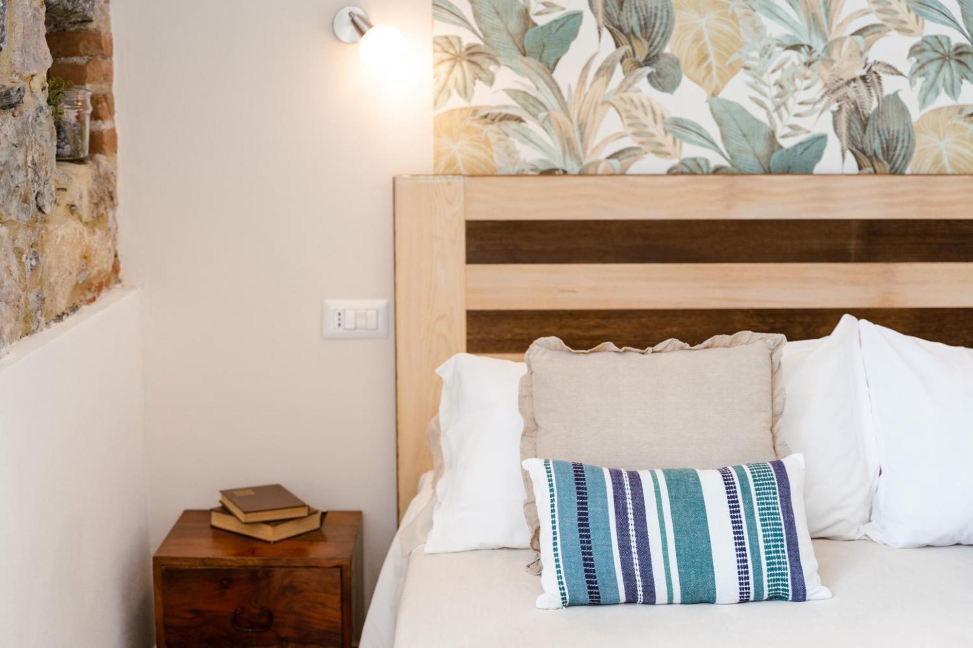 The Railway 74 Bed & Breakfast La Spezia Exterior photo